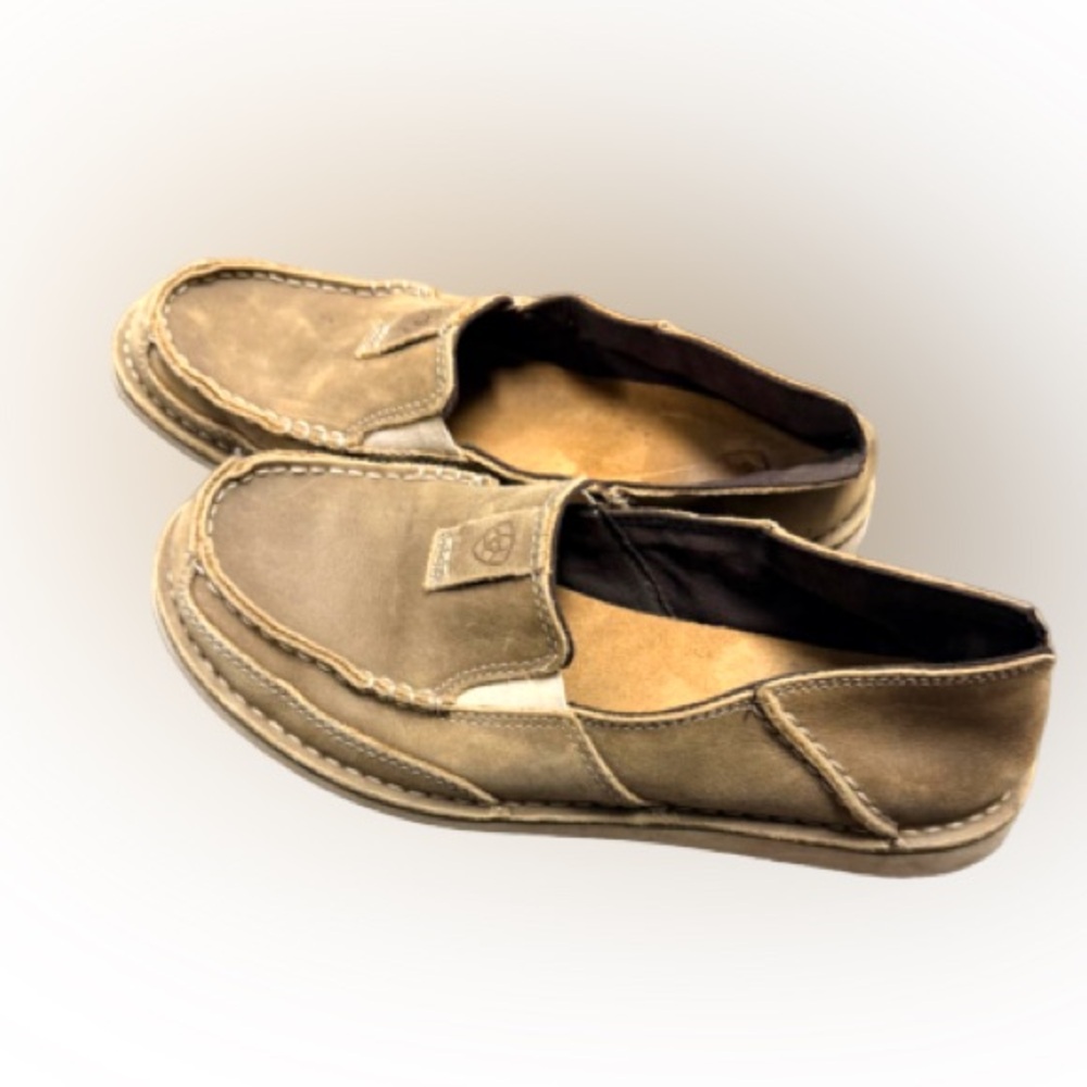 Ariat Cruiser Slip-On Shoes Size 7.5 Western Inspired Distressed Leather Womens